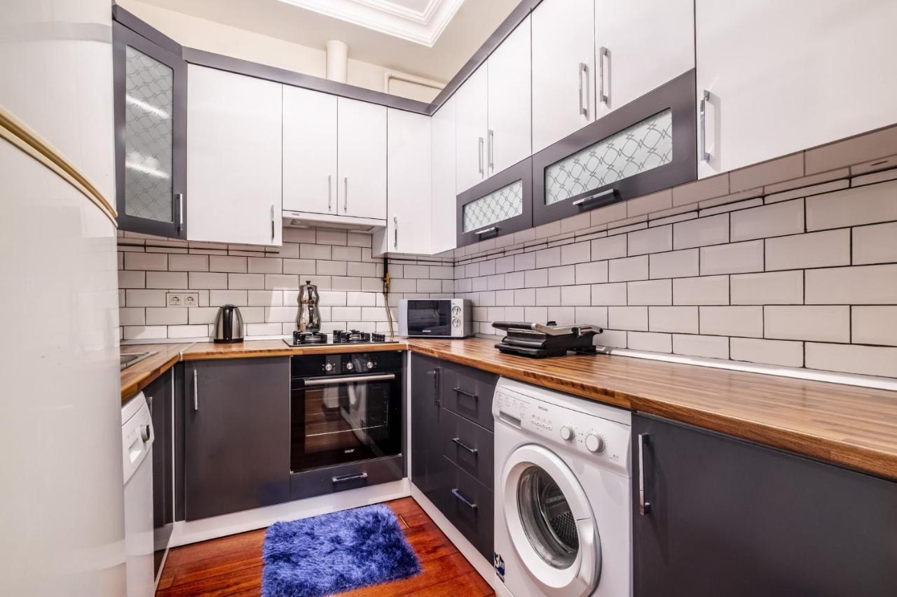 Centrally Located Apartment With Balcony In Sisli Estambul Exterior foto